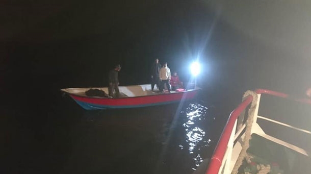 نجات ۴ صیاد گمشده در دریای عمان 